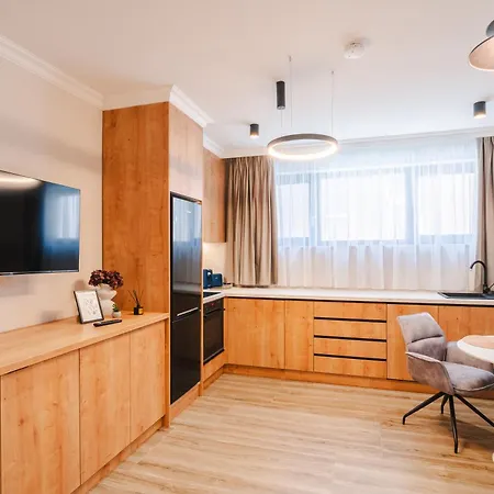 Chic 1br With Office - Calm, Cool & Connected * Cluj-Napoca