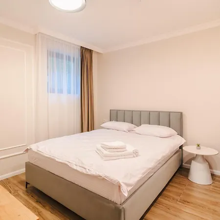 Apartment Chic 1br With Office - Calm, Cool & Connected