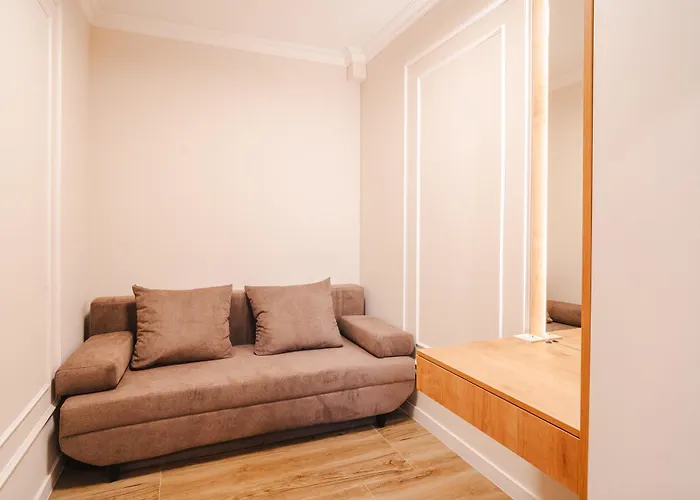 Chic 1br With Office - Calm, Cool & Connected * Cluj-Napoca